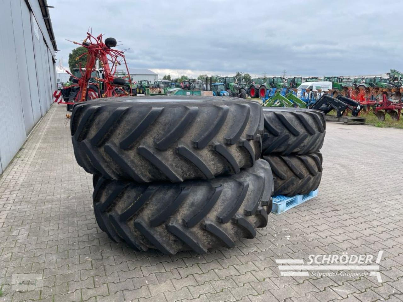 Zwillingsrad du type Fendt PFLEGERÄDER 2X 620/75R26 | 2X 650/85 R38, Gebrauchtmaschine en Wildeshausen (Photo 3)